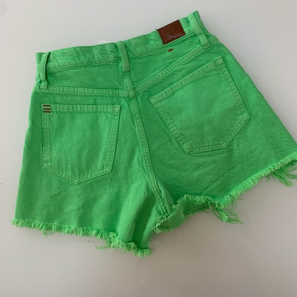 BDG SZ 25 neon green chewed a line denim shorts - Picture 4 of 10